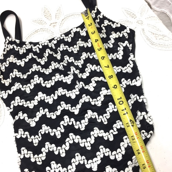 Vintage 90s high cut black & white one piece - Picture 4 of 9